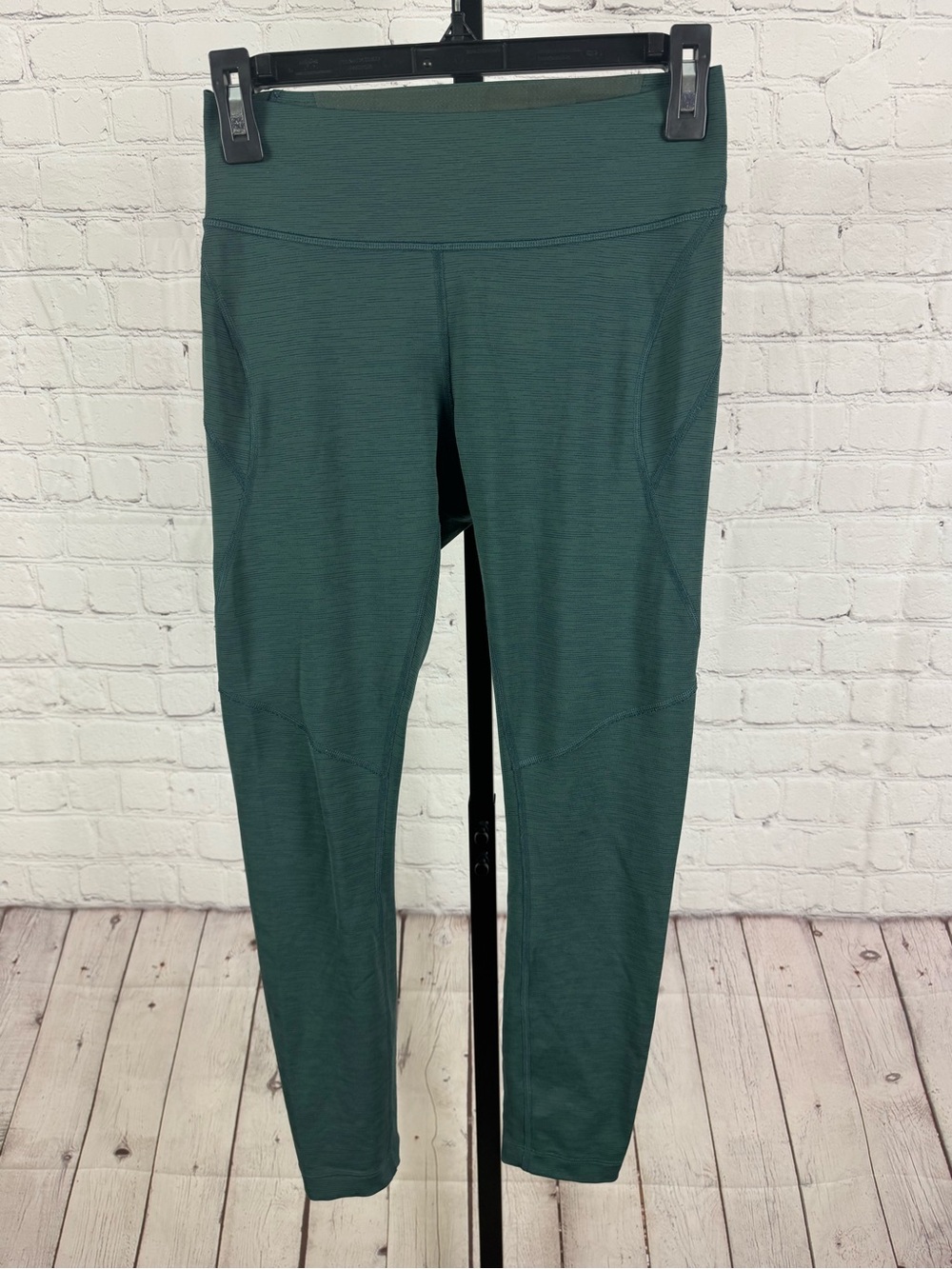 Outdoor Voices TechSweat Core 7/8 Leggings Evergreen Green Size Small